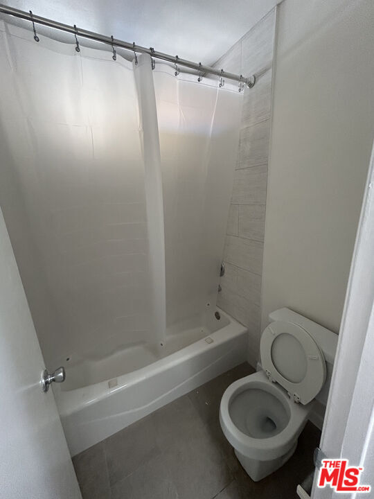 Building Photo - 1033 6th St