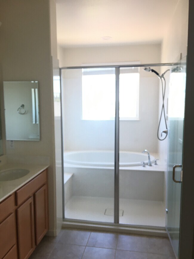 Building Photo - 830 San Bernardo Ln