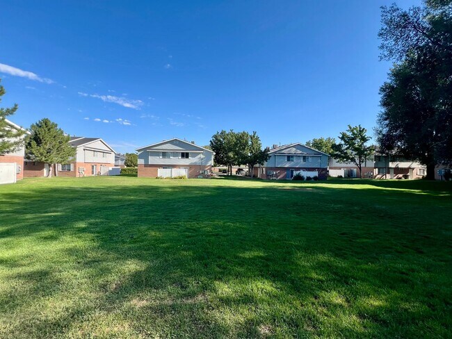 Building Photo - 2676 Ridgeland Park Dr