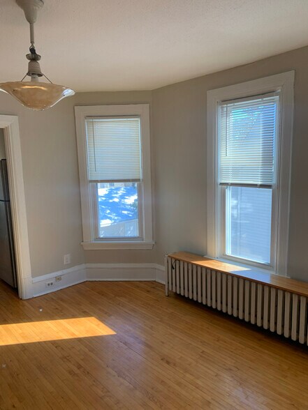 Building Photo - 3111 Dupont Ave S