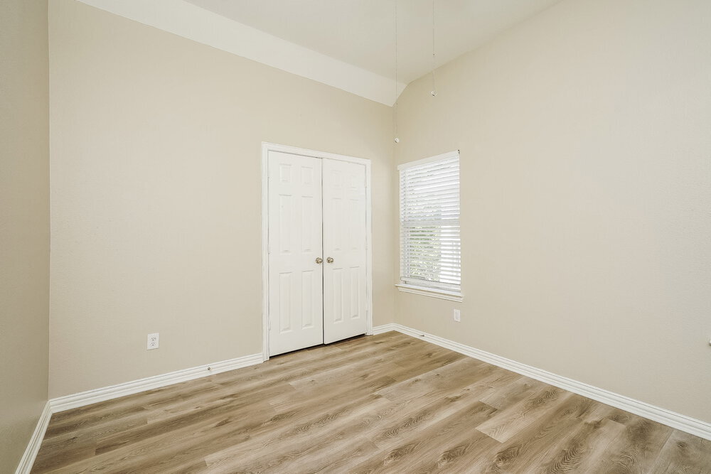 Building Photo - 10345 Nantucket Dr