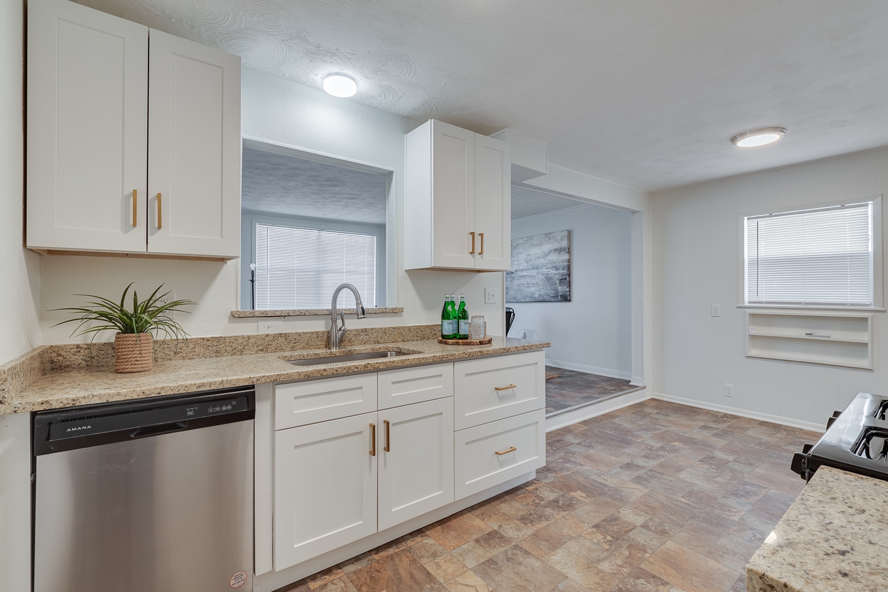 Kitchen - 1733 Melba Ct