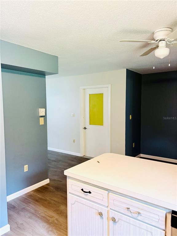 Building Photo - 33 Spring Loop