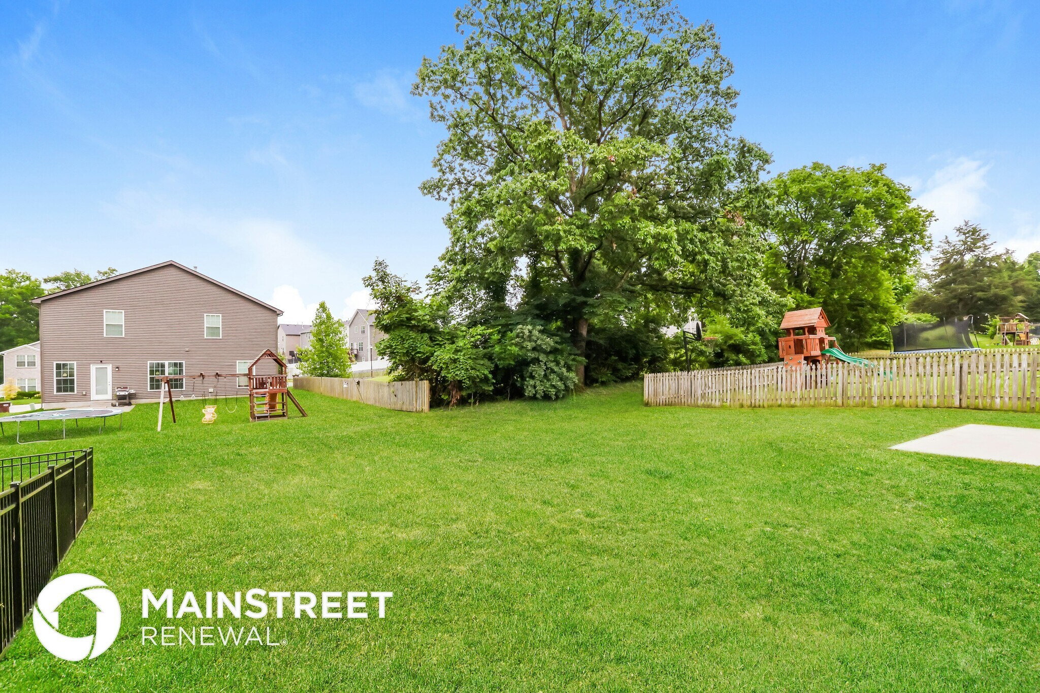 Building Photo - 12087 Parkview Trace Dr
