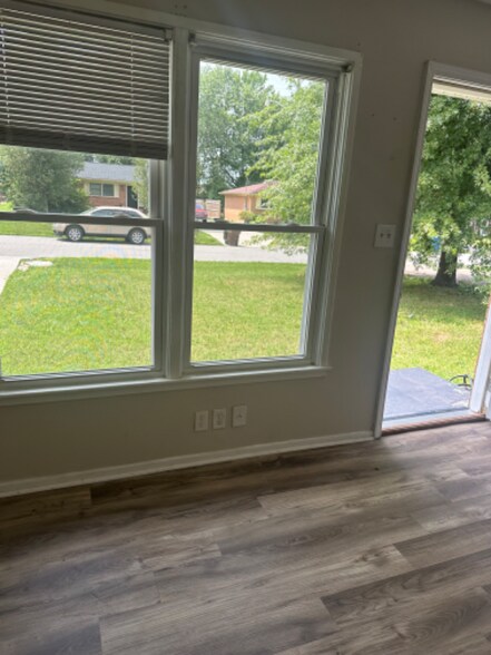 Building Photo - 6319 Hackberry Way