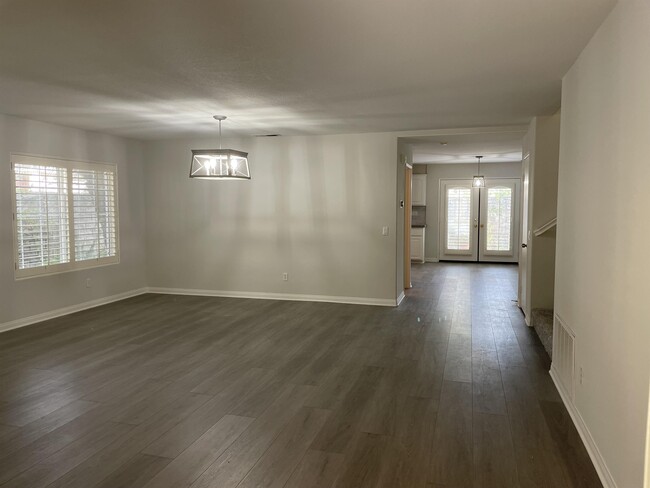 Building Photo - 1167 Innisfree Ct