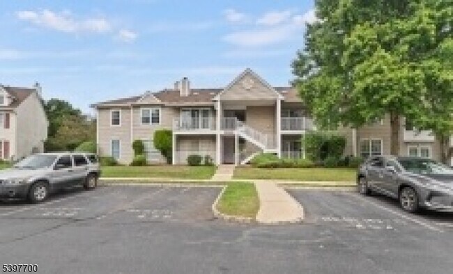 Building Photo - 24 Amberly Ct