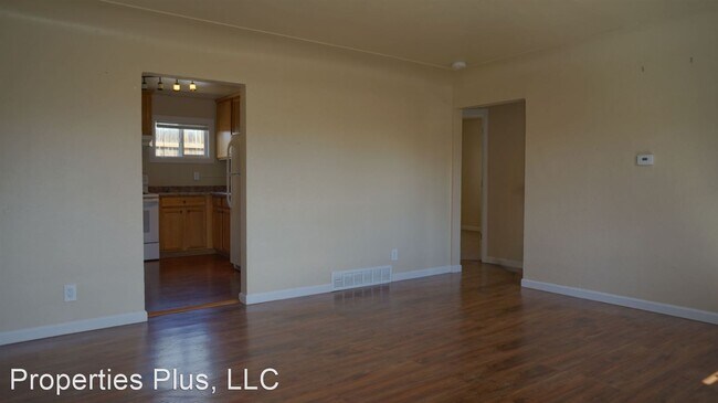 Building Photo - 2 br, 1 bath House - 572 S Stuart St