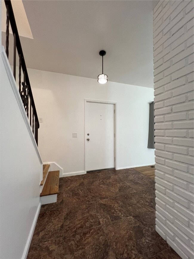Building Photo - 2510 Woodsage Dr