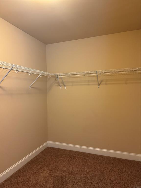 Building Photo - 436 Sydney Dr N