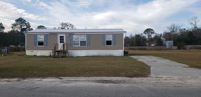 Building Photo - 604 Jackson St