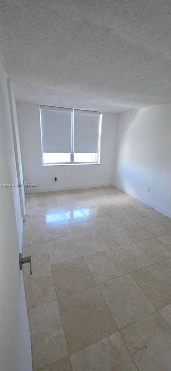 Building Photo - 2750 NE 183rd St