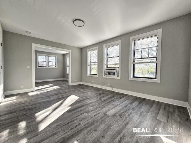 Building Photo - 1 bedroom in GLENCOE IL 60022