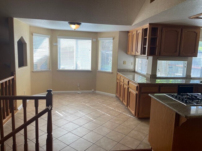 Building Photo - BEAUTIFUL 2 STORY IN FOLSOM WITH 4 BED, 3 ...