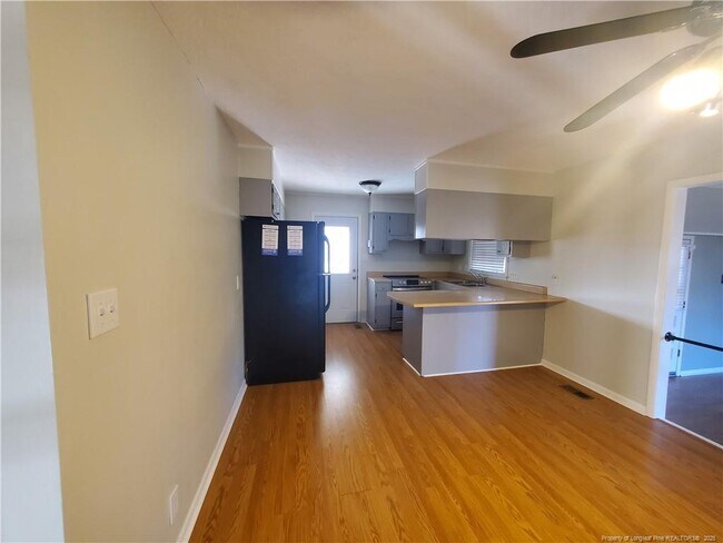 Building Photo - 1208 Cullen Dr