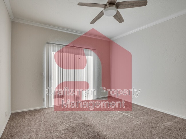 Building Photo - 2708 Silvertree Dr