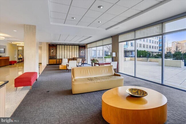 Building Photo - 10500 ROCKVILLE PIK
