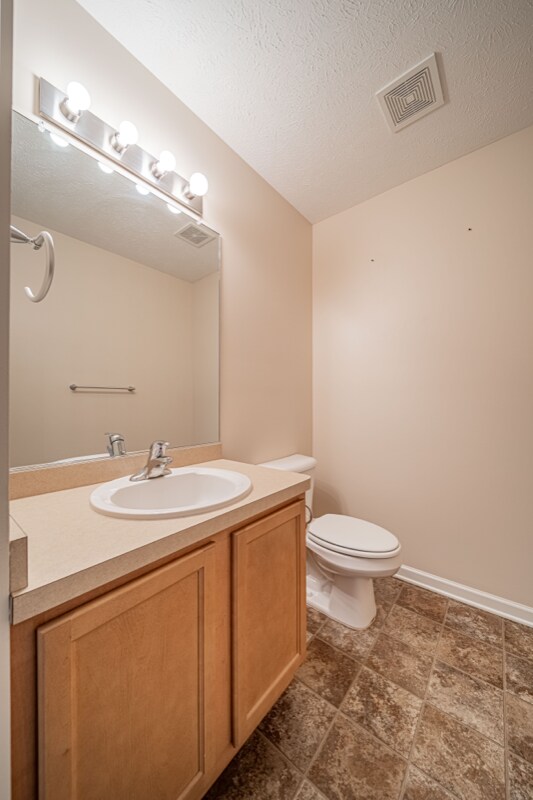 Building Photo - 6535 Bayside Dr