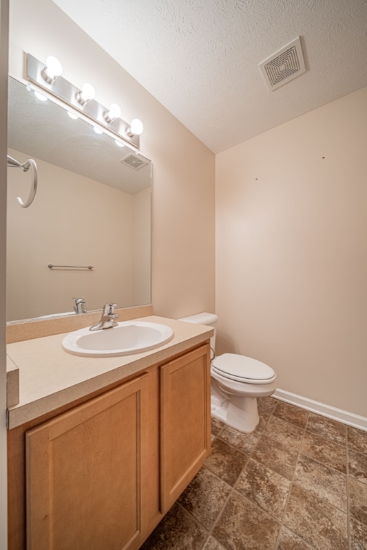 Building Photo - 6535 Bayside Dr