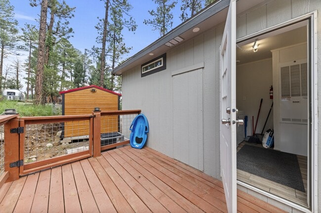 Building Photo - 109 Mountain Dr
