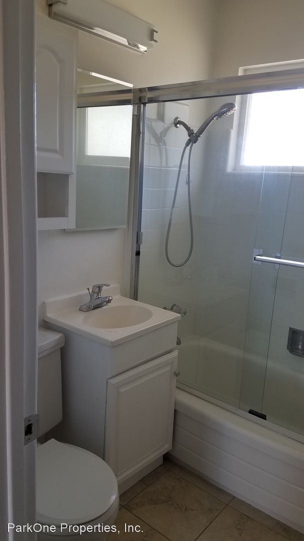 Building Photo - 1170 Lincoln Ave