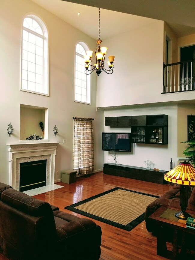 Building Photo - 4917 Sadler Glen Ct, Glen Allen, VA 23060