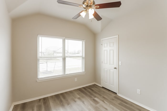 Building Photo - 7407 Wolf Creek Ln