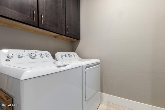 Building Photo - 7500 E Via De Luna Dr