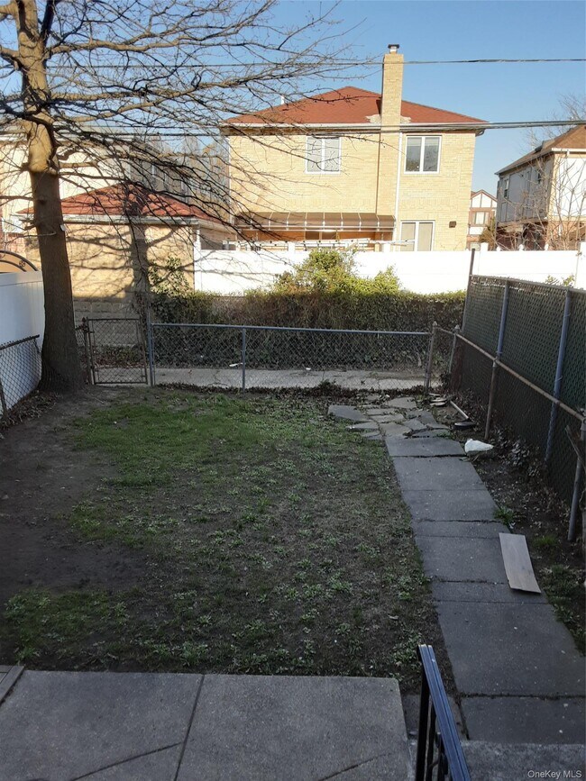 Building Photo - 76-25 167th St