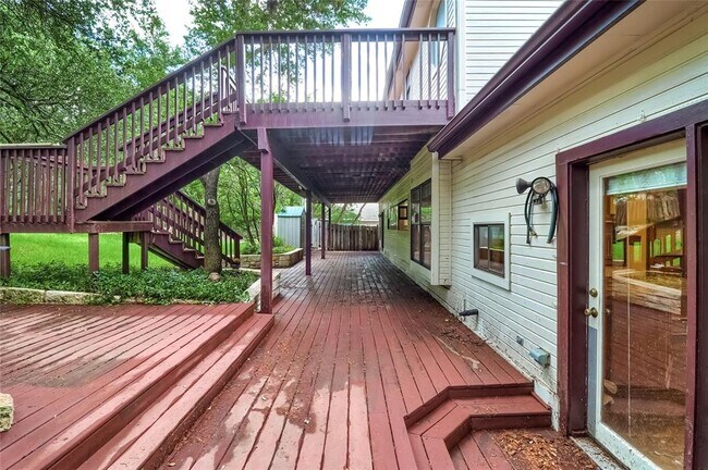 Building Photo - 213 Hurst Creek Rd