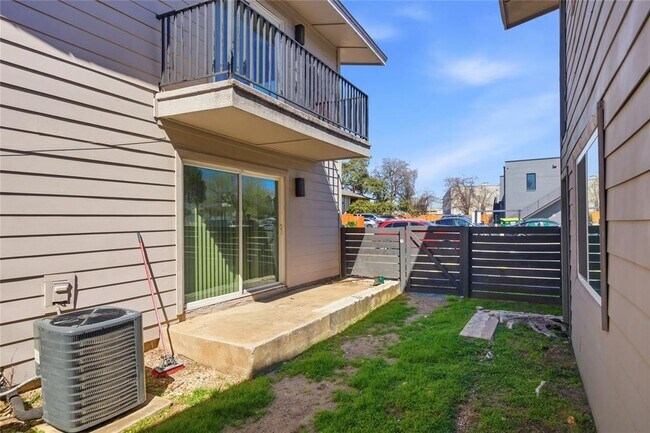 Building Photo - 2705 Windswept Cove