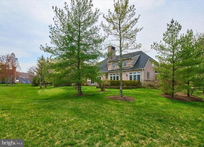 Building Photo - 12 Windermere Way