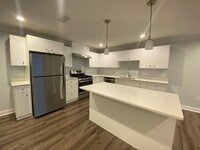 Building Photo - 918 Providence Hwy