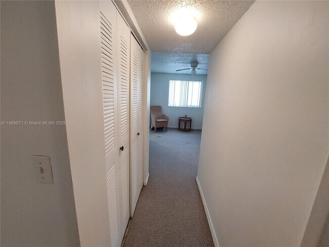 Building Photo - 2640 S University Dr