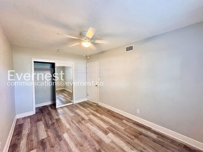 Building Photo - 10115 N Ashley St