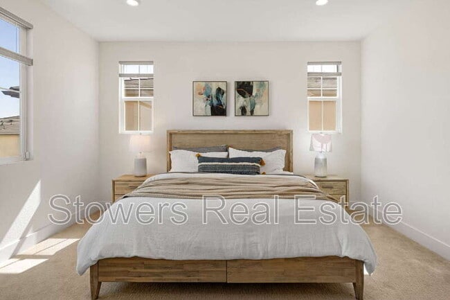 Building Photo - 2428 Periwinkle Pl