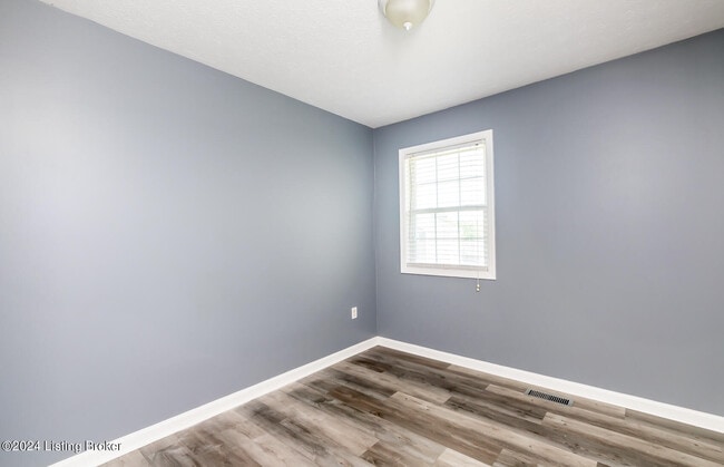 Building Photo - 120 Franklin Ave