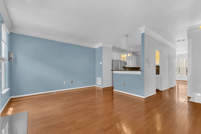 Building Photo - 5937 Kirkcaldy Ln