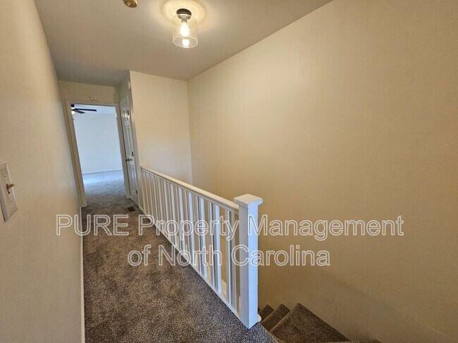 Building Photo - 333 Circle Ave