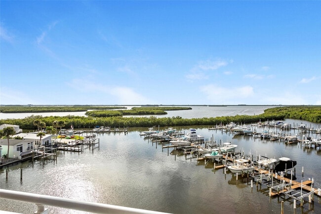 Building Photo - 5167 N Hwy A1A