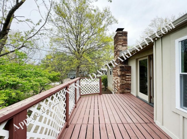 Building Photo - Cozy 4 Bedroom 3 Bath in Olathe-Coming SOON!!