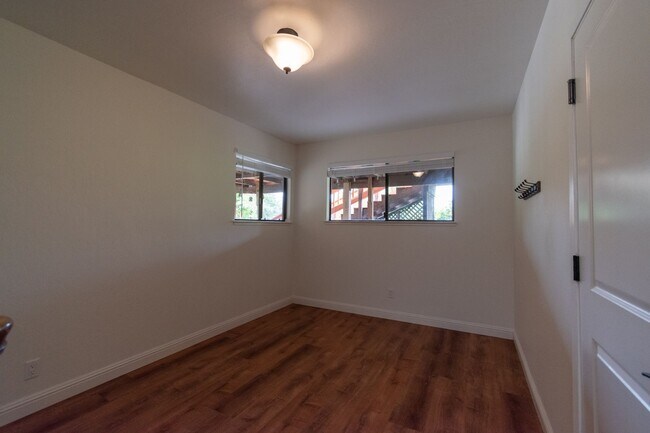 Building Photo - Los Gatos Mountain Living at its Best! Gated 1 Acre lot! Spacious 5 bedroom House! Pool!