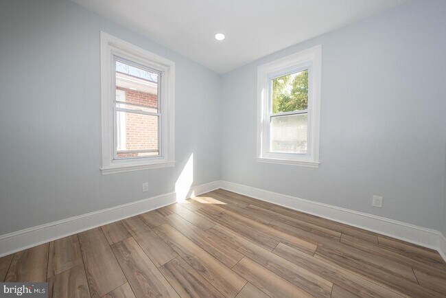 Building Photo - 145 Summit Terrace