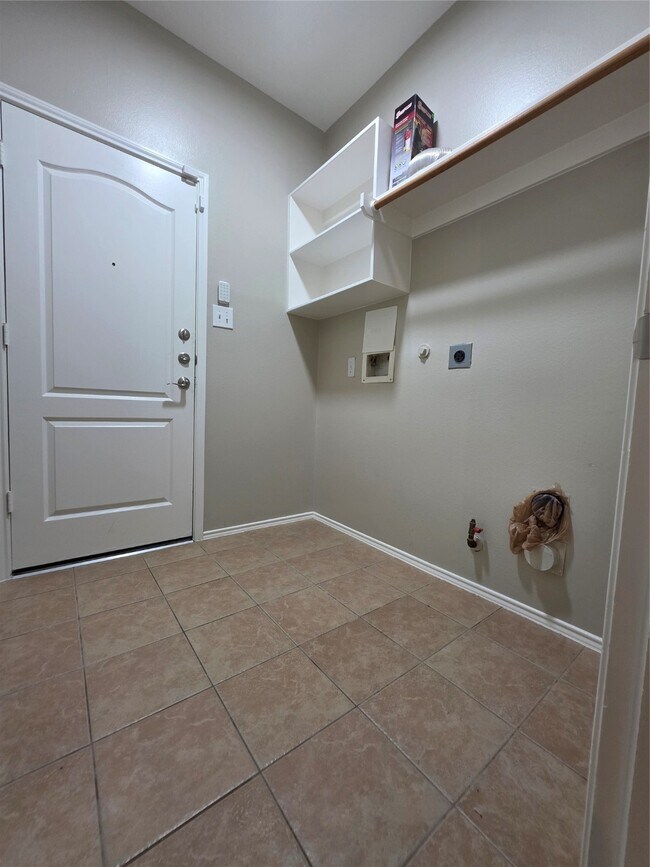Building Photo - 2518 Sandvalley Way