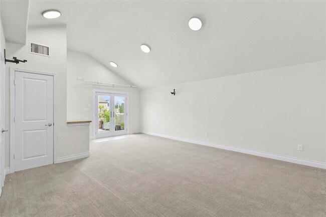 Building Photo - 1638 Cohn St
