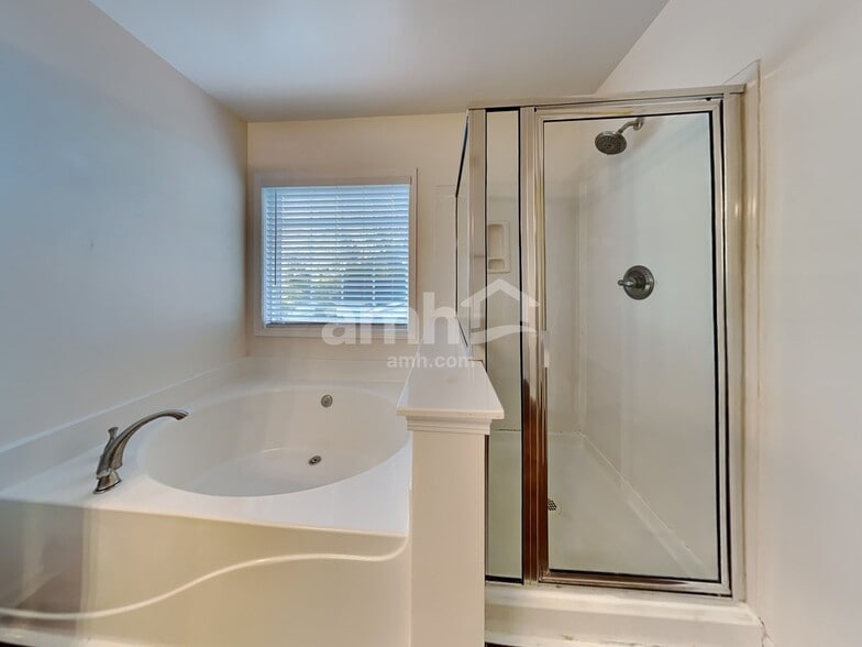 Building Photo - 113 Education Blvd