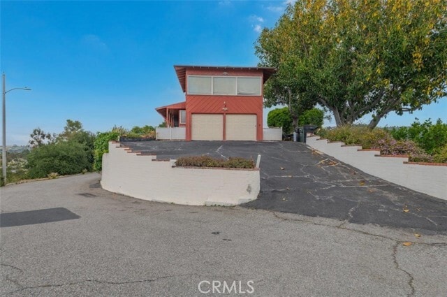 Building Photo - 2832 E Farview Ln