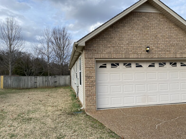 Building Photo - 116 New Haven Ct