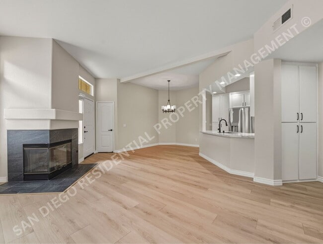 Building Photo - Beautifully Remodeled and Bright in the Perfect Carmel Mountain Ranch Location