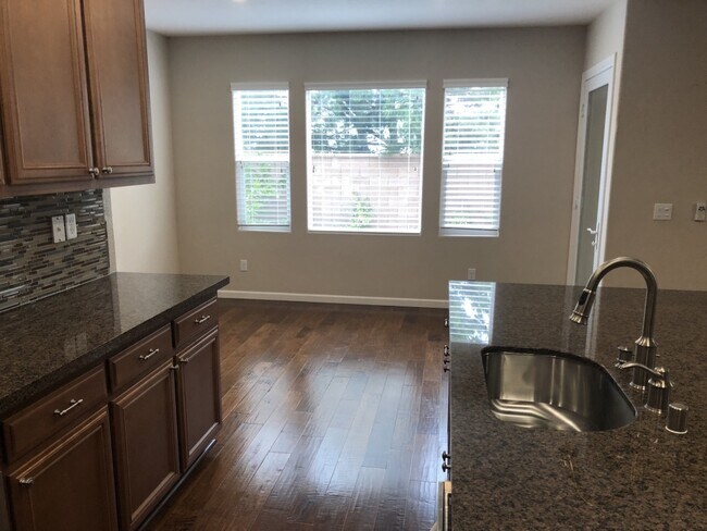 Building Photo - 5 bedroom Whitney Ranch Beauty! Walking di...